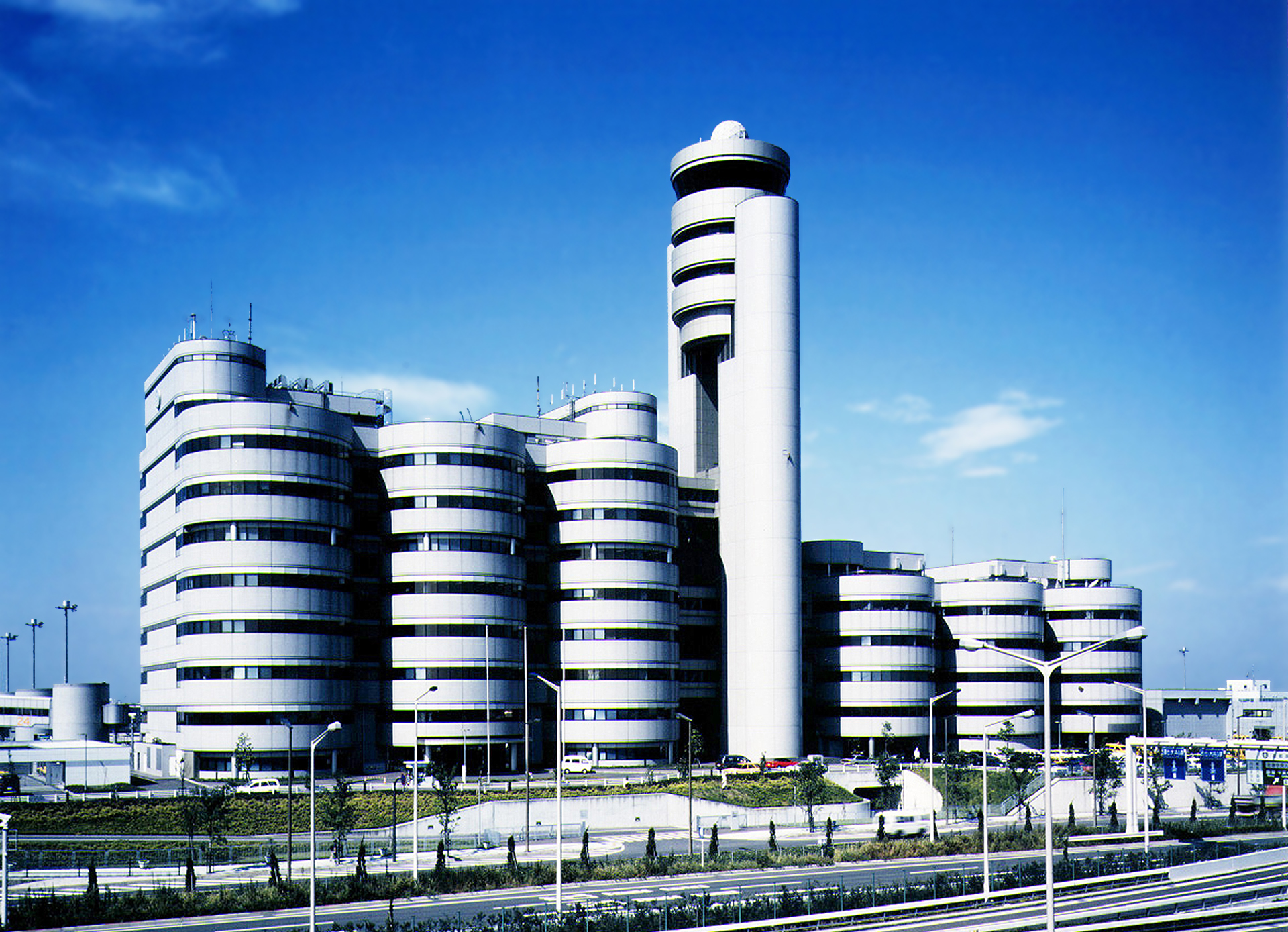 Tokyo International Airport Administration Office Building and Control Tower