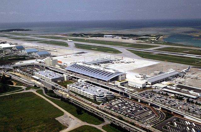 那覇空港国内線旅客ターミナルビル