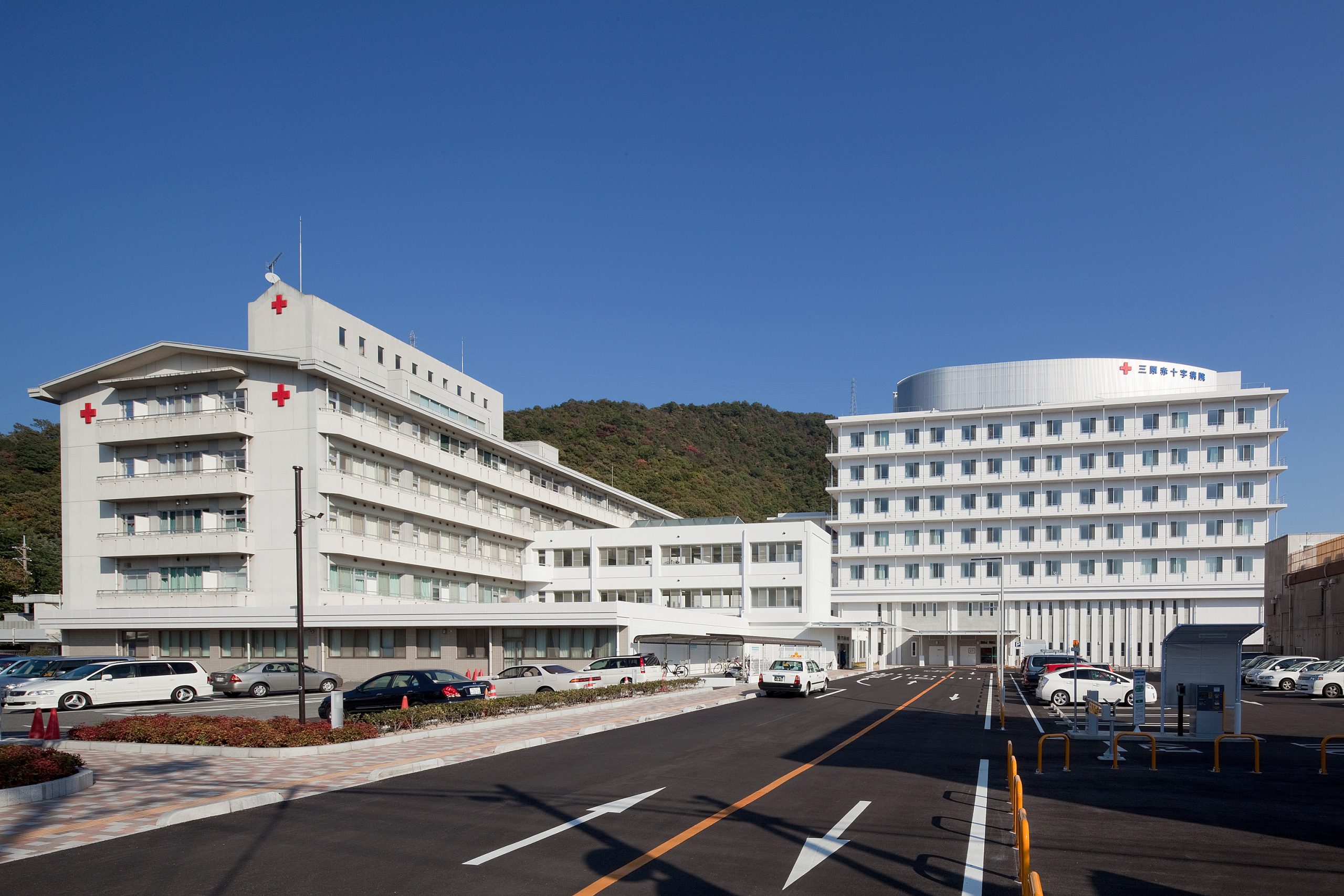 三原赤十字病院（増改築）