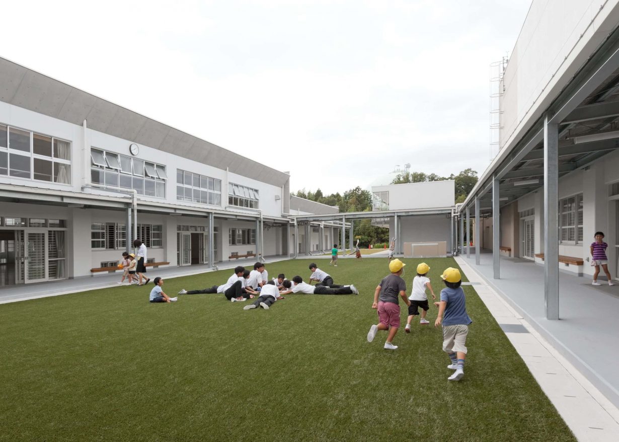 日進市立竹の山小学校・日進北中学校 安井建築設計事務所