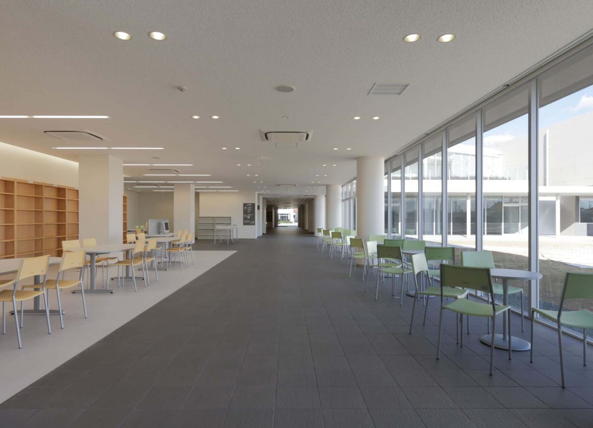 豊橋市保健所 保健センター及びこども発達センター Pfi事業 安井建築設計事務所